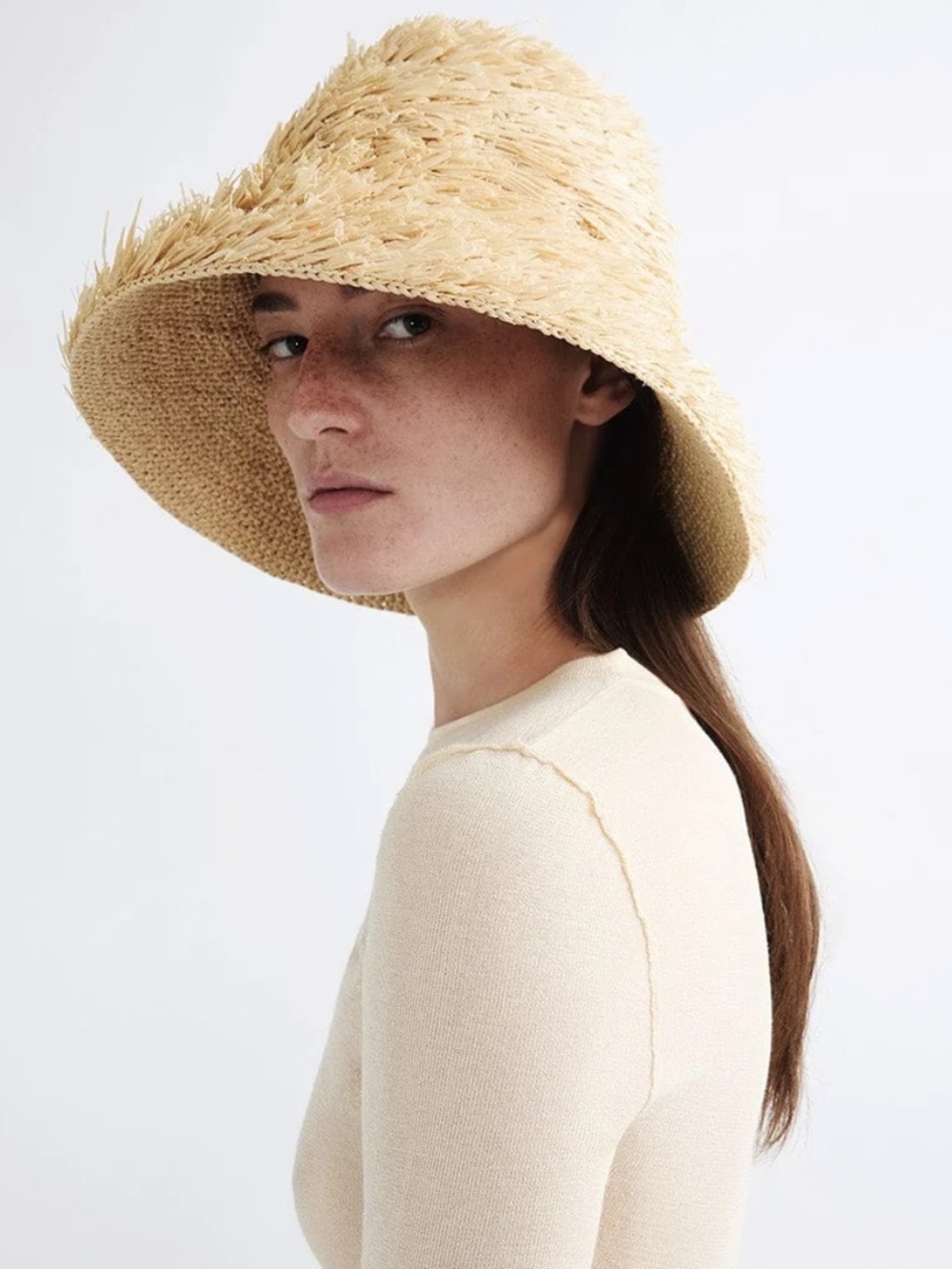 New with tags Janessa Leone Gabi bucket hat size medium